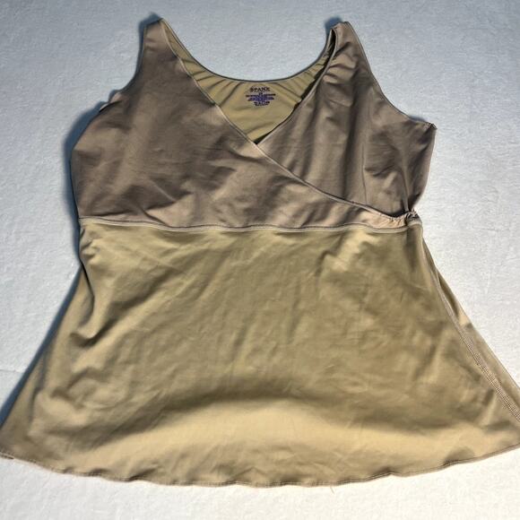 Spanx Women's V-Neck Tank Top Undershirt Slip Size 2XL Plus Size - Picture 2 of 6